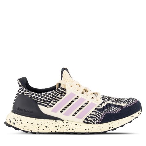 adidas Ultraboost 5 Shoes .